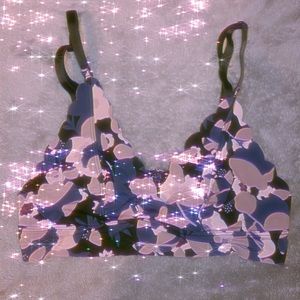 A cute flower bralette